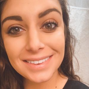 Meet your Posher, Stefanie